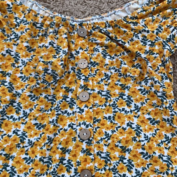 Floral above knee dress - Picture 3 of 6